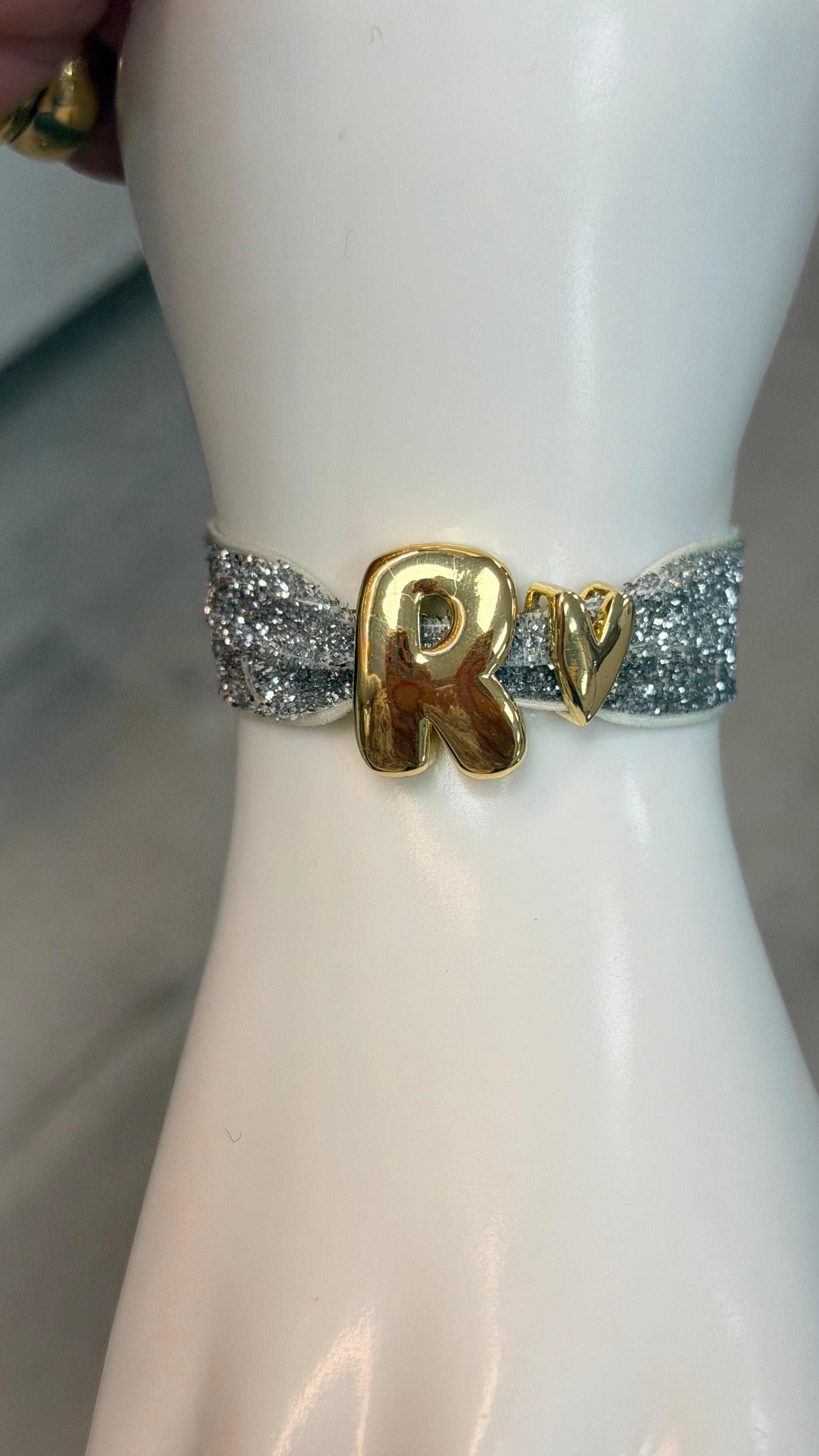 Sparkling Elastic brazalete (letter)