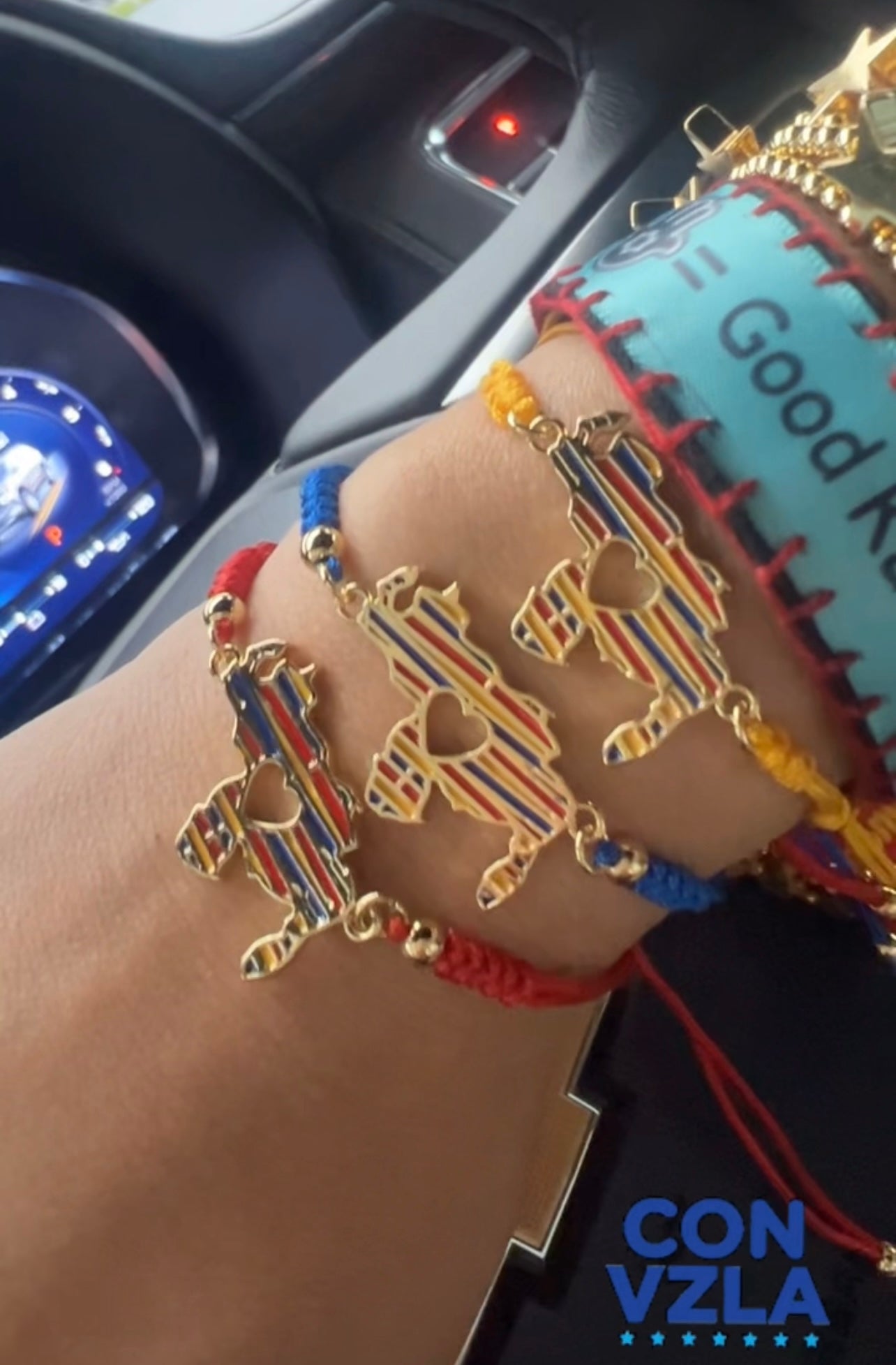 Vzla bracelet tricolor
