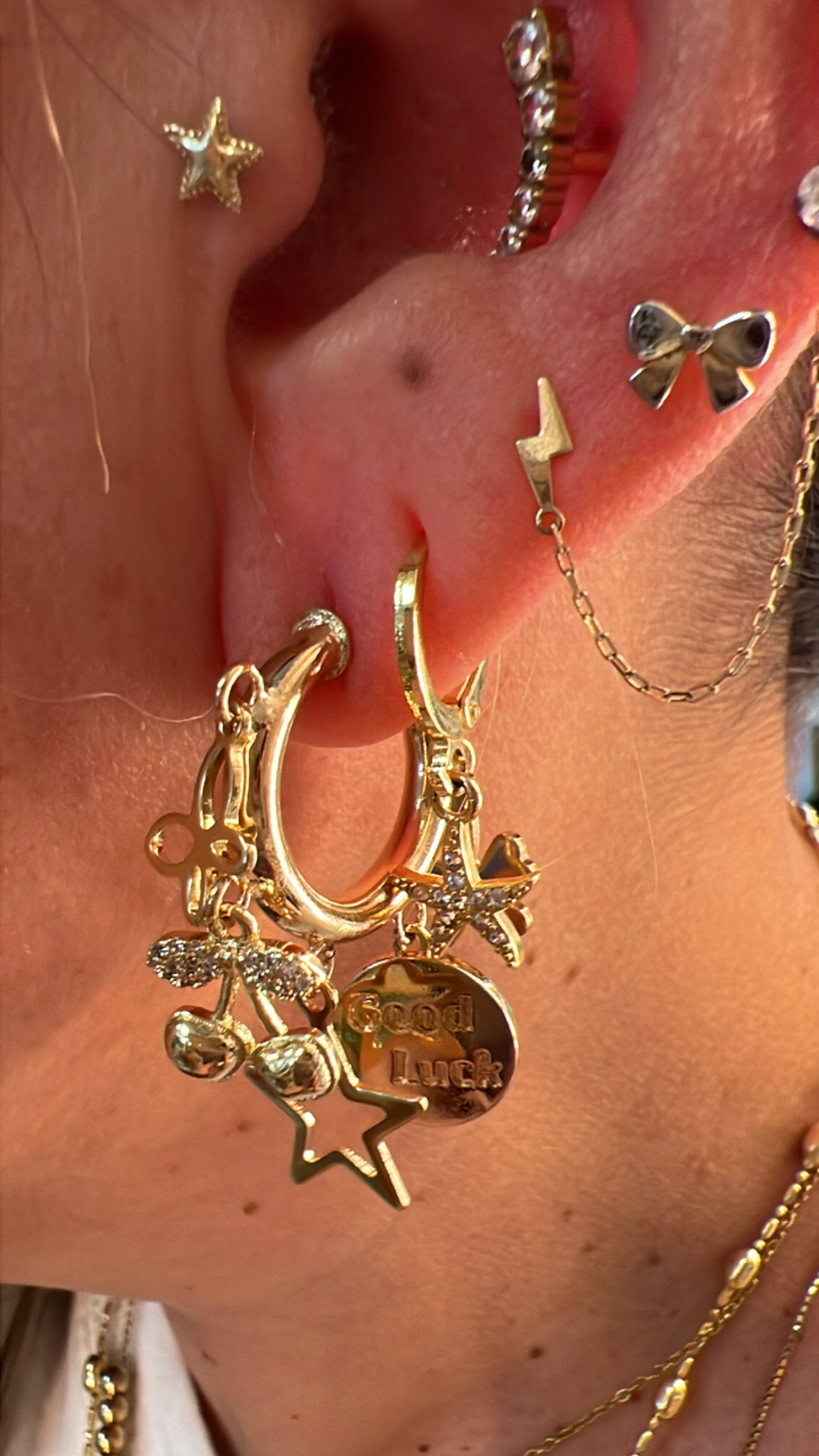 Earrings mini Hoops Good Luck