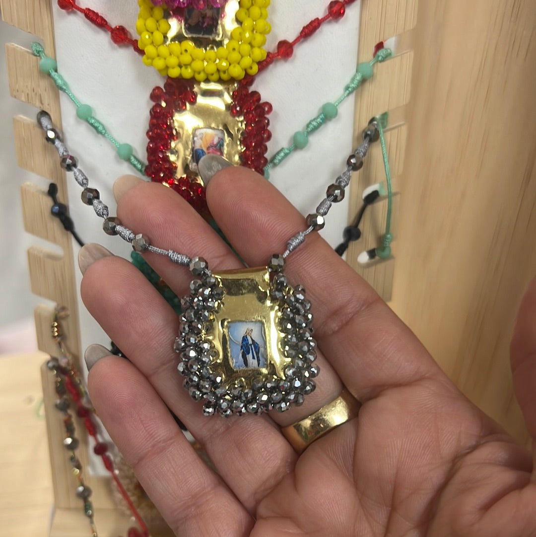 Necklace escapulario single regular Square