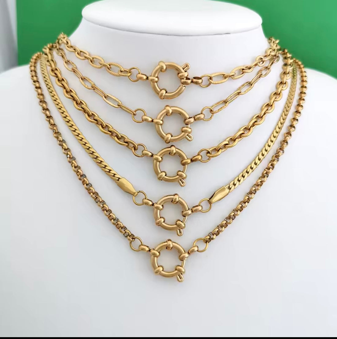 Sailor Clasp Necklace gold